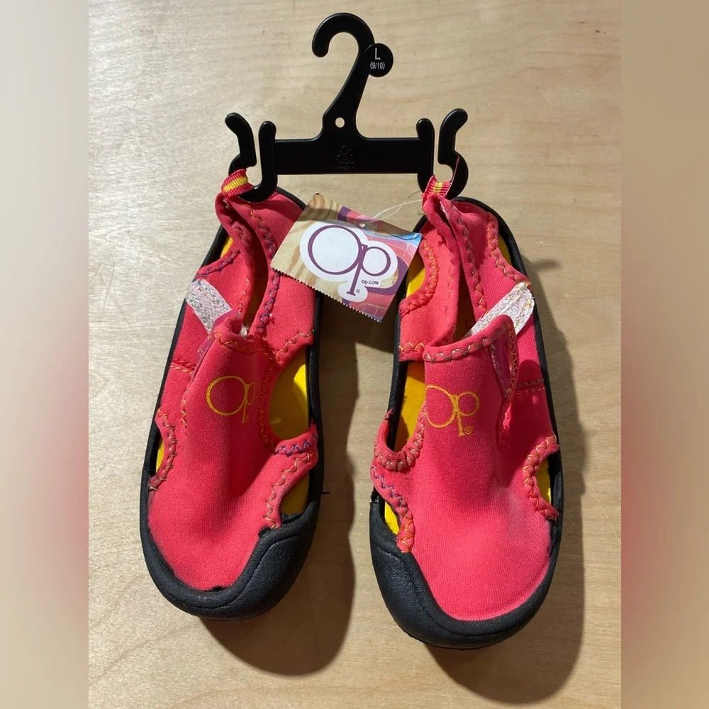 OP Kids Pink and Black Sandals Size Large (9/10) (LM)